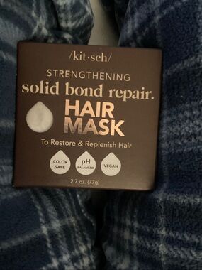 Kitsch Solid Bond Repair Hair Mask — Brown & Rose Gold Lettering